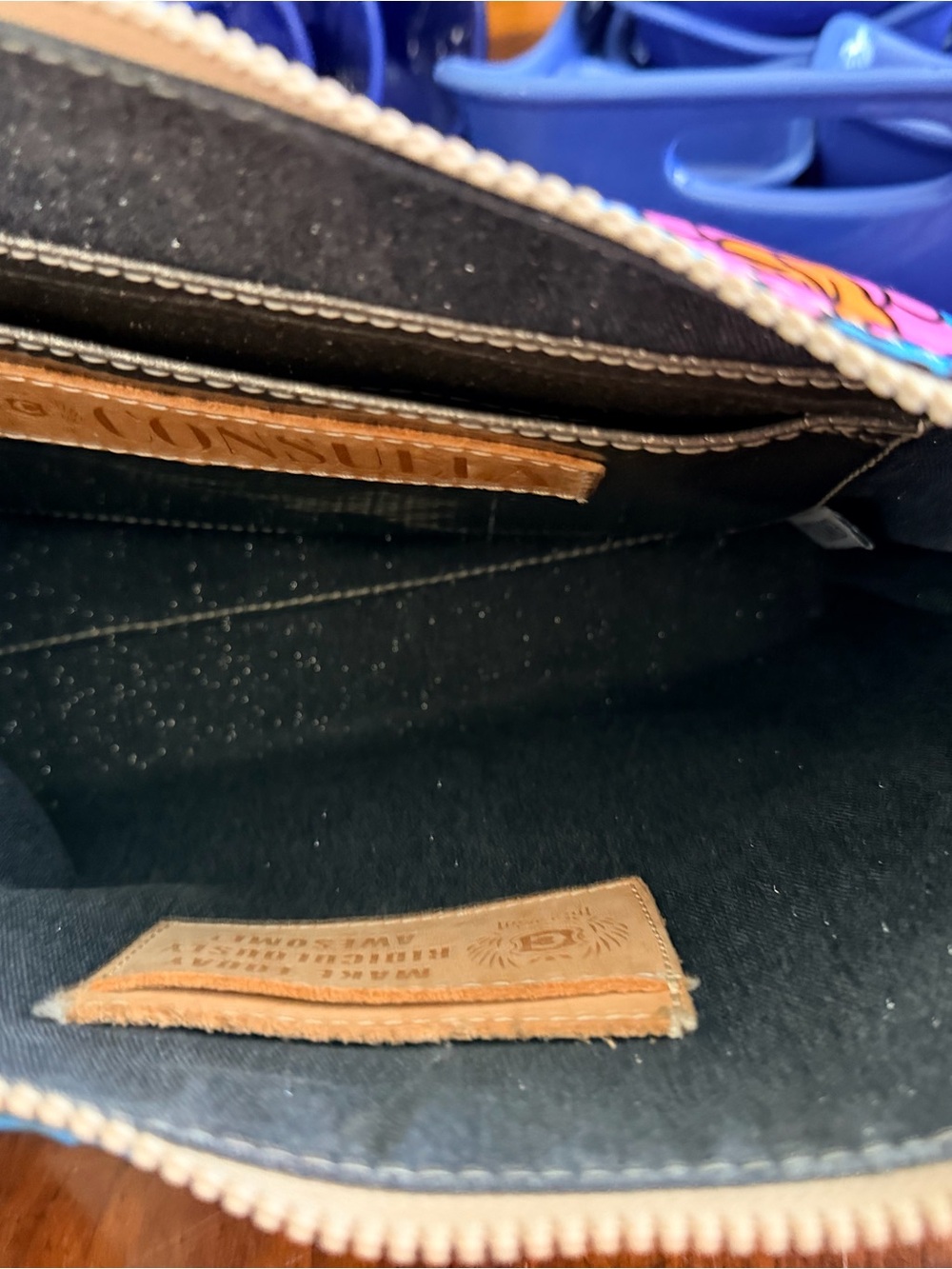 Consuela Downtown Crossbody • Mandy - Picture 10 of 13
